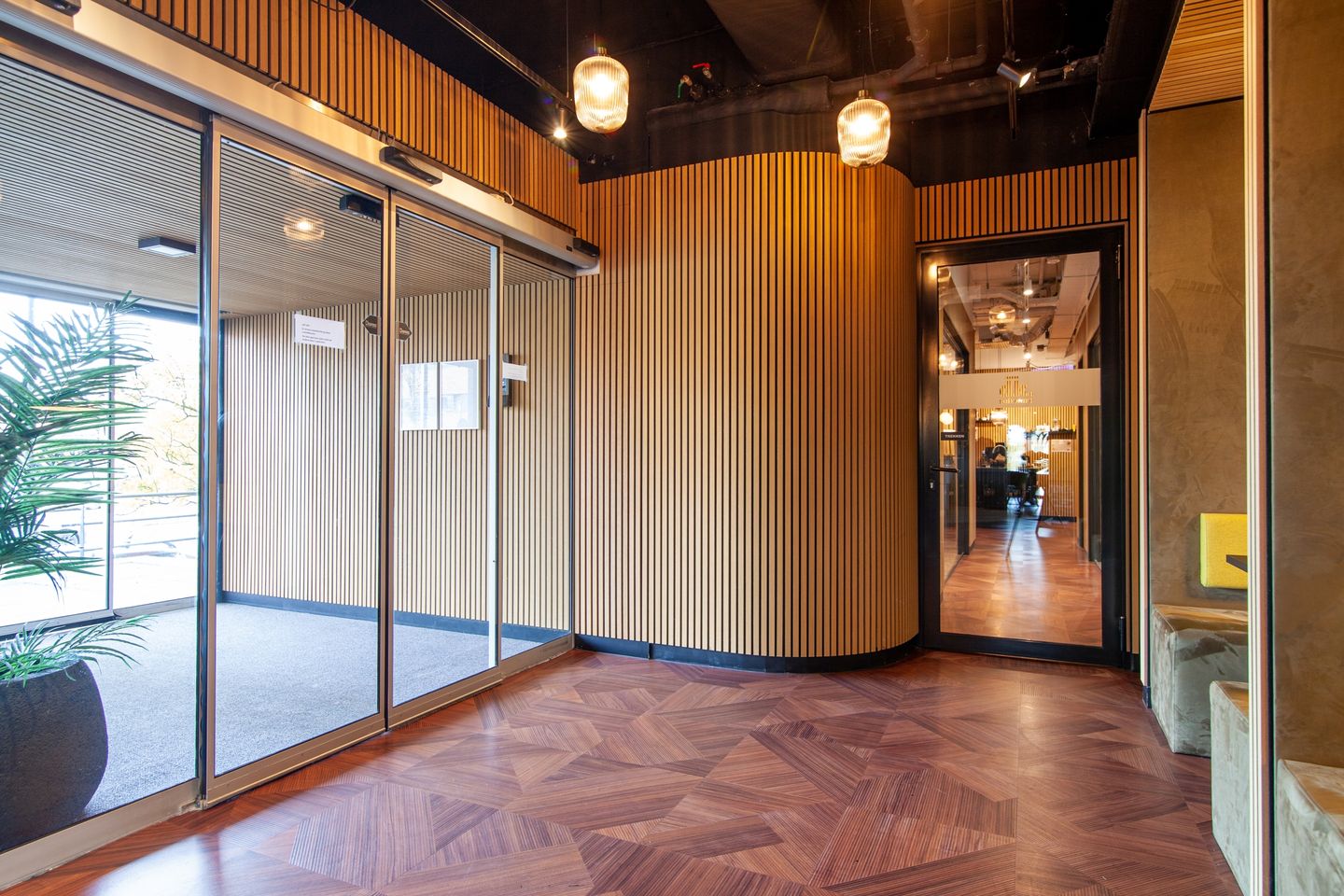 View photo 3 of Zuidelijk Halfrond 5