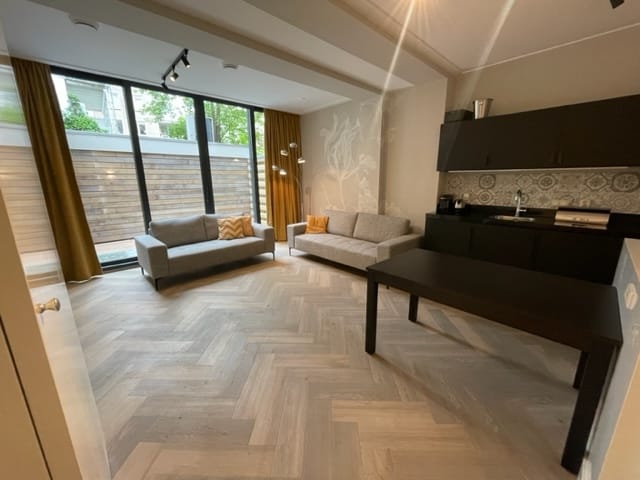 Photo 2 of Rustenburgerstraat 384-B