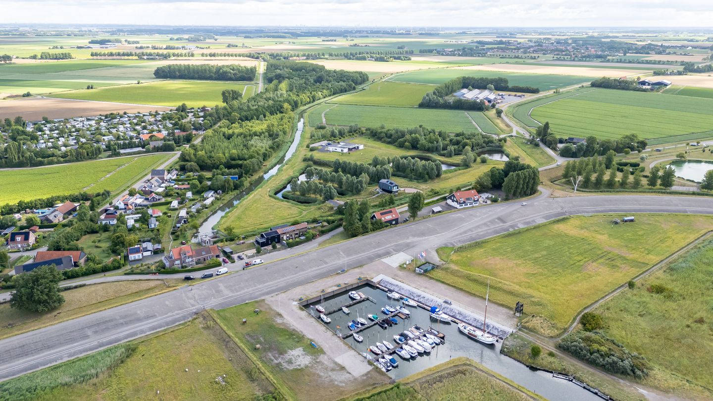 Foto 85 van Battenoordsedijk 17