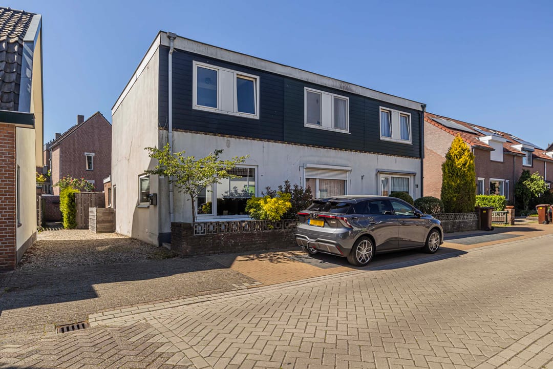 Foto 22 van van Bennekomweg 17-A