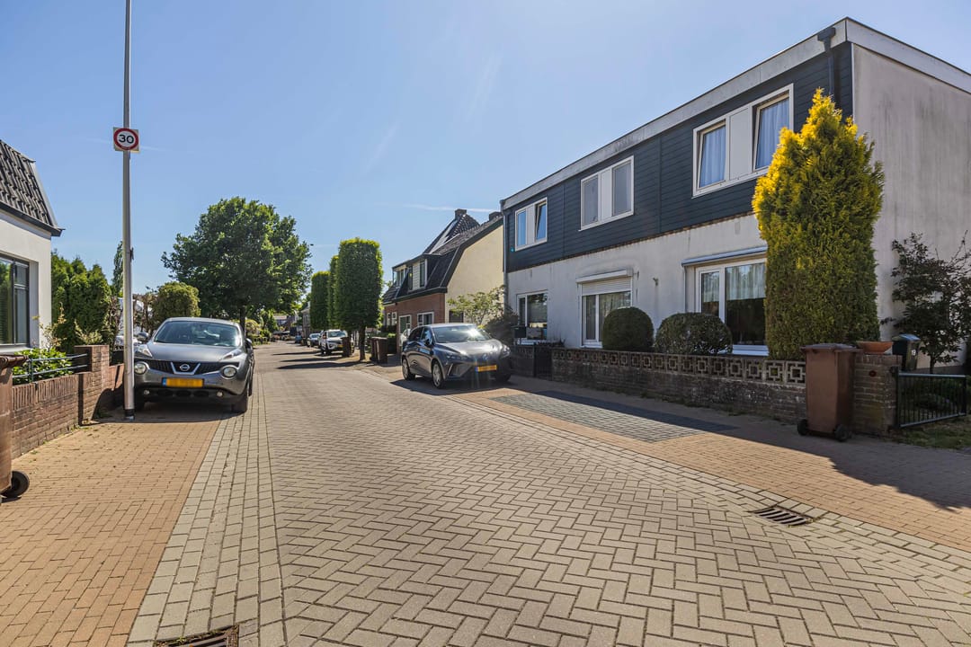 Foto 23 van van Bennekomweg 17-A