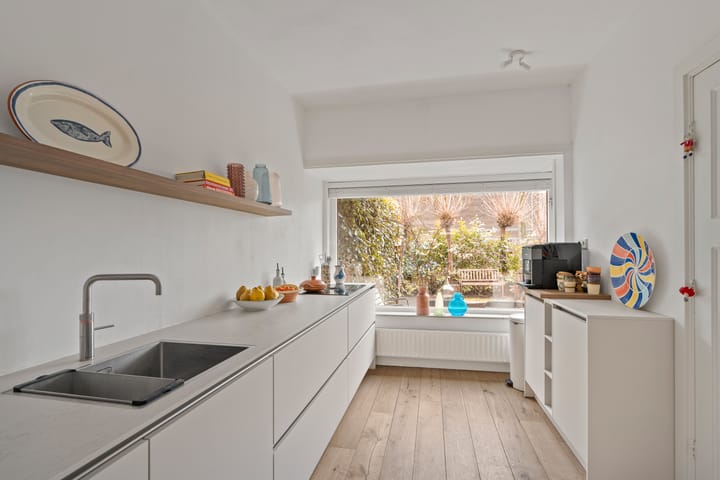 Photo 3 of De Ruijterstraat 26