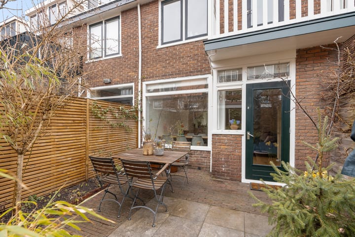 Photo 4 of De Ruijterstraat 26