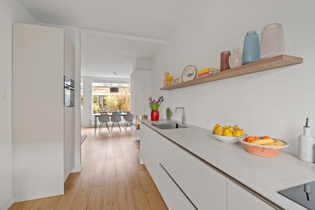 Photo 11 of De Ruijterstraat 26