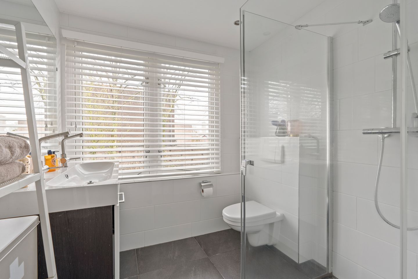 Photo 20 of De Ruijterstraat 26