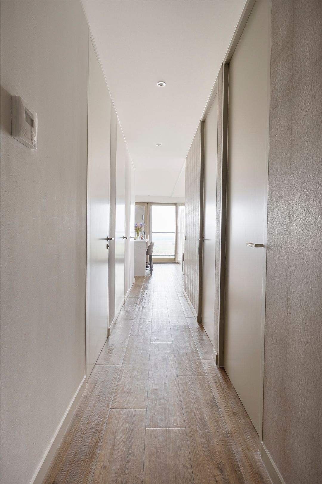 Photo 8 of Hofplein 84