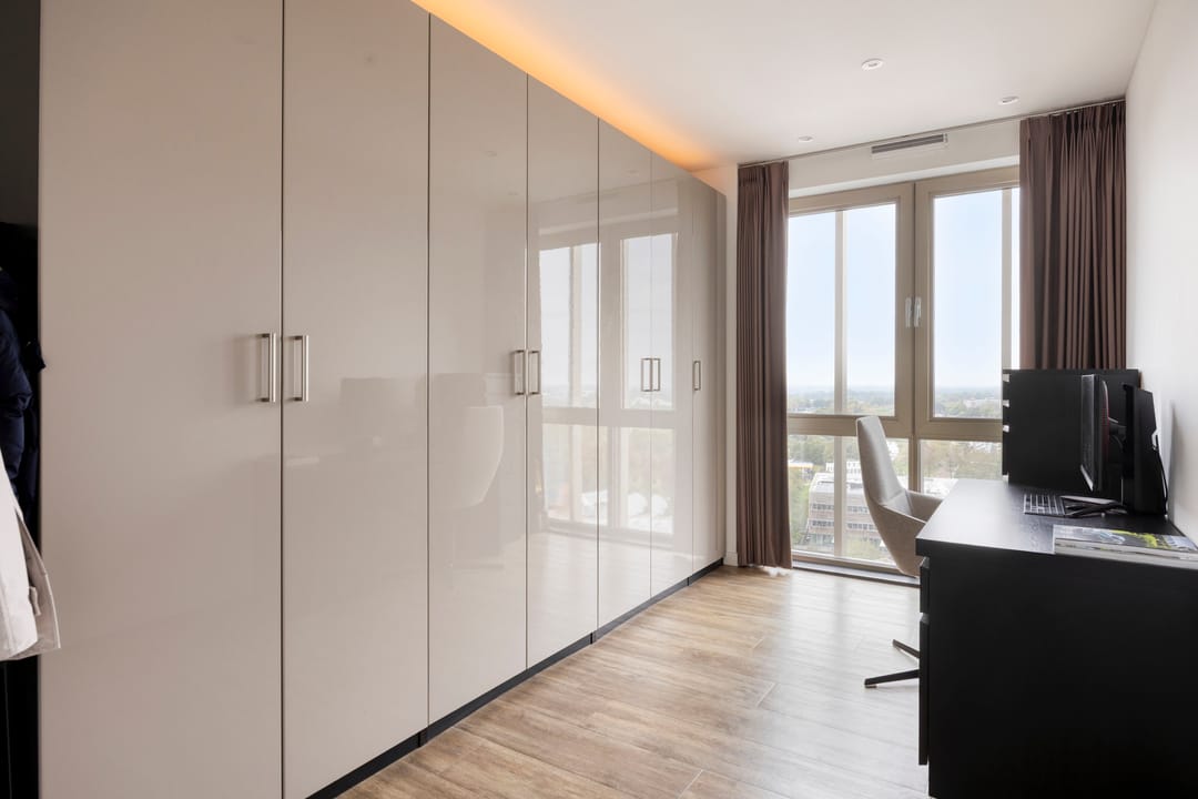 Photo 28 of Hofplein 84