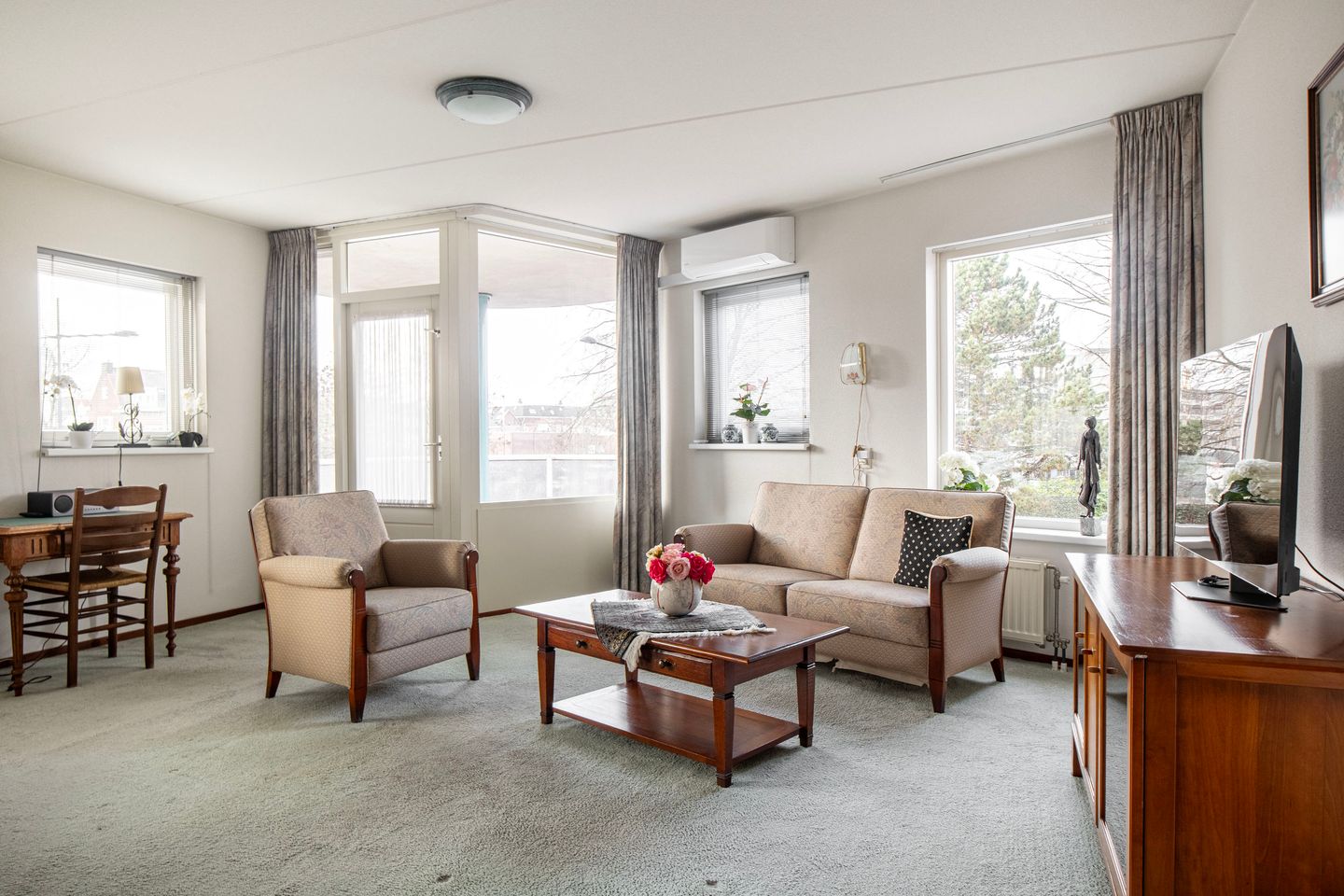 Foto 4 van Prins Bernhardlaan 28-04