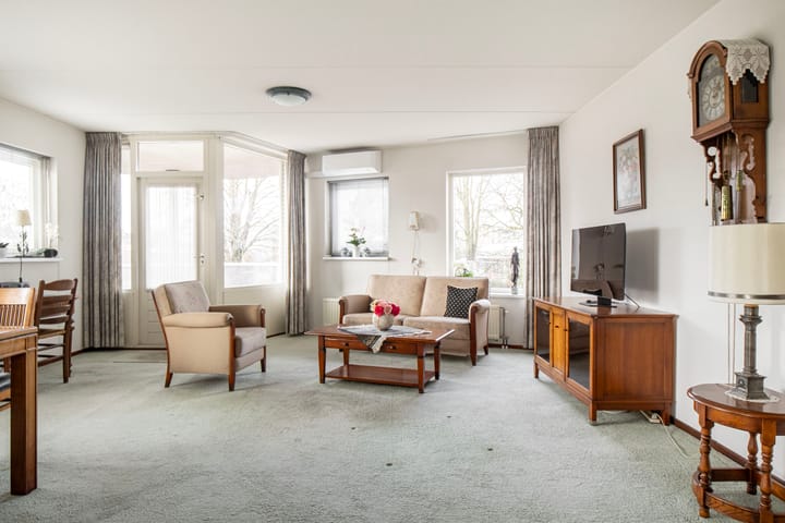 Photo 3 of Prins Bernhardlaan 28-04