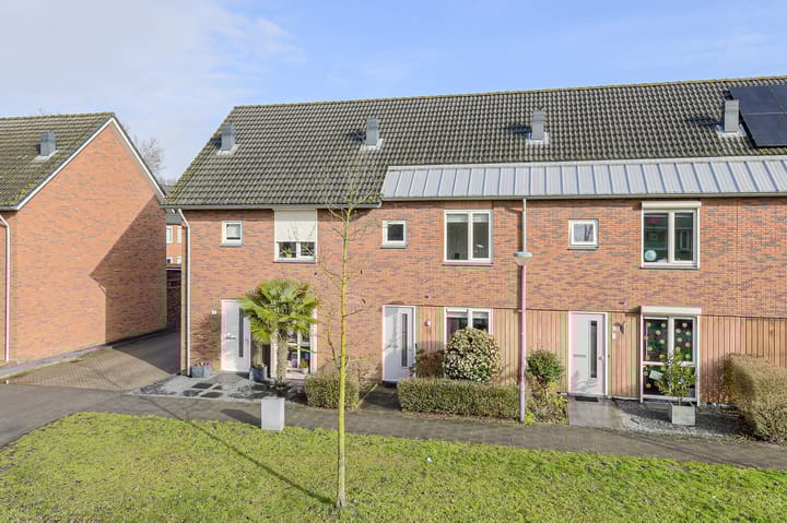 Photo 2 of Sterkenburg 13