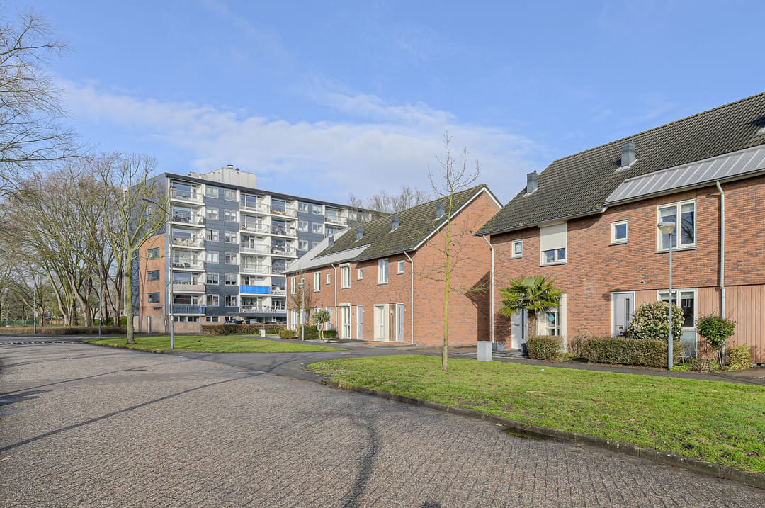 Photo 32 of Sterkenburg 13