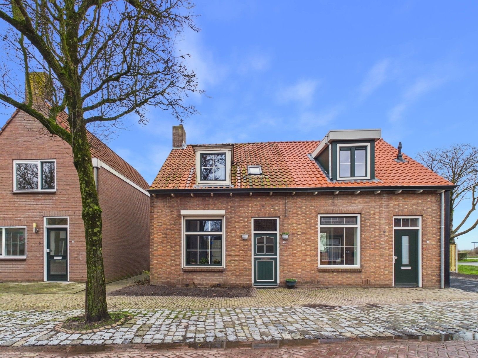 Dorpsstraat 4 