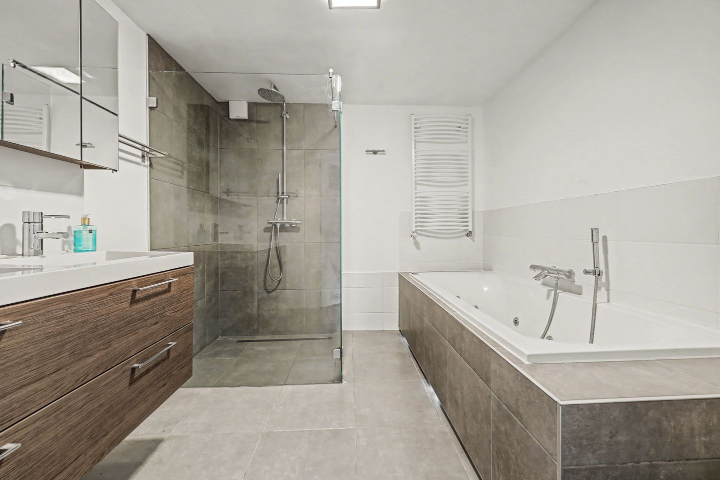 Photo 4 of Grotestraat 91