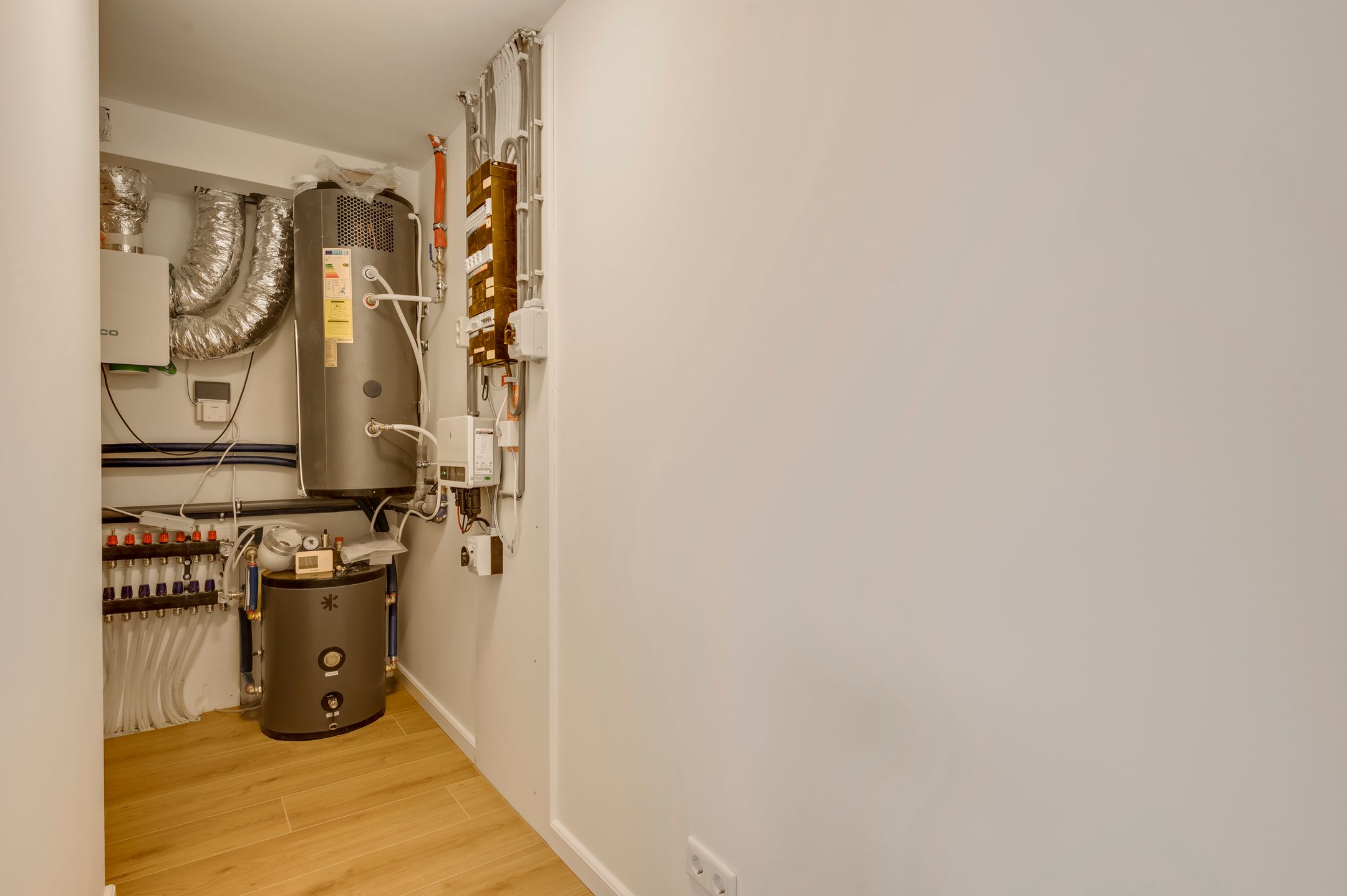 Foto 12 van Einighauserweg 15-E