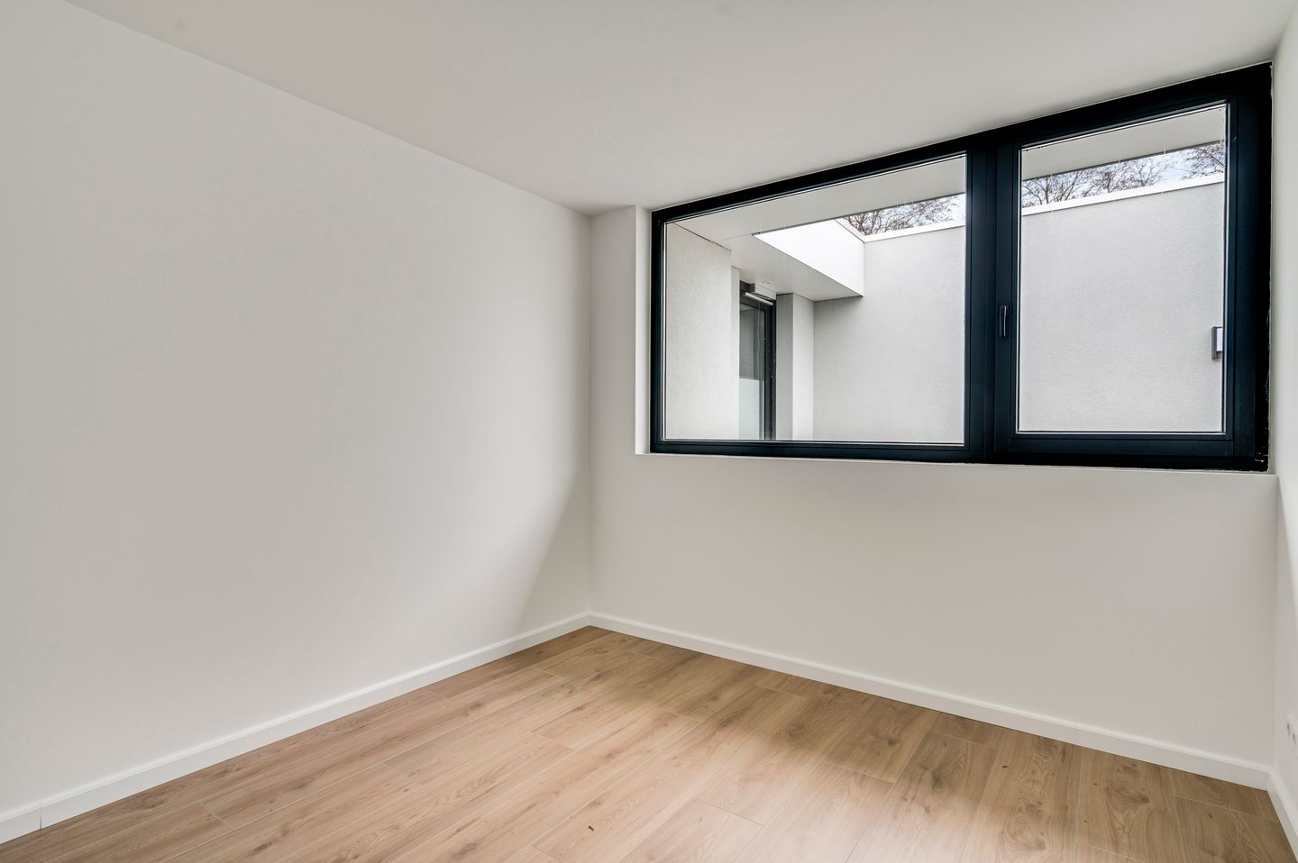 Foto 20 van Einighauserweg 15-E