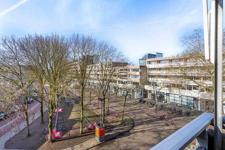 Foto 4 van Adriaan van Bergenstraat 104