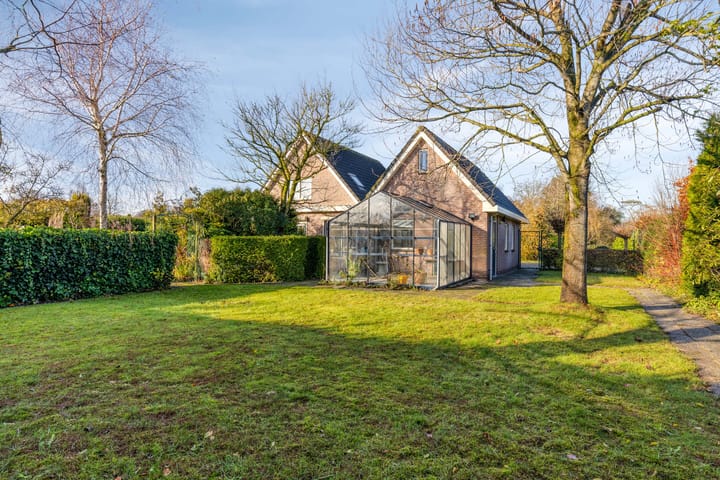 Photo 2 of Koewijzend 30-C