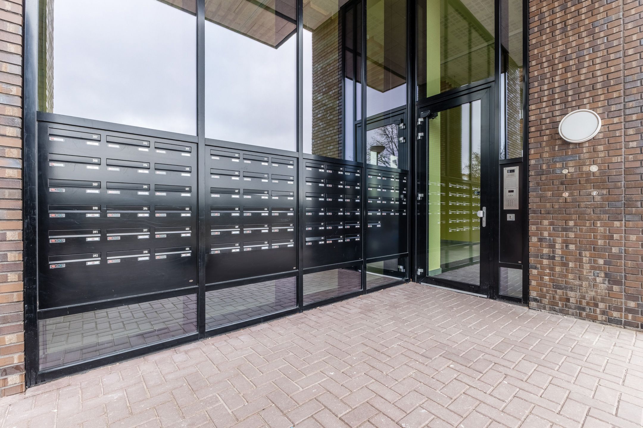 Foto 9 van Mahoniehout 406