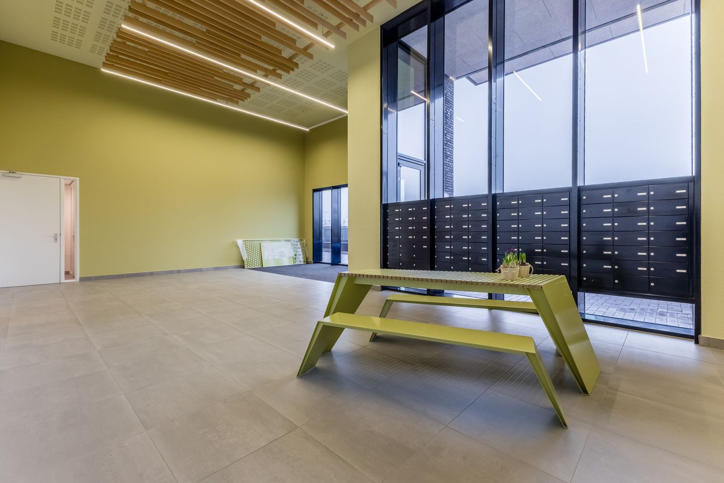 Foto 10 van Mahoniehout 406