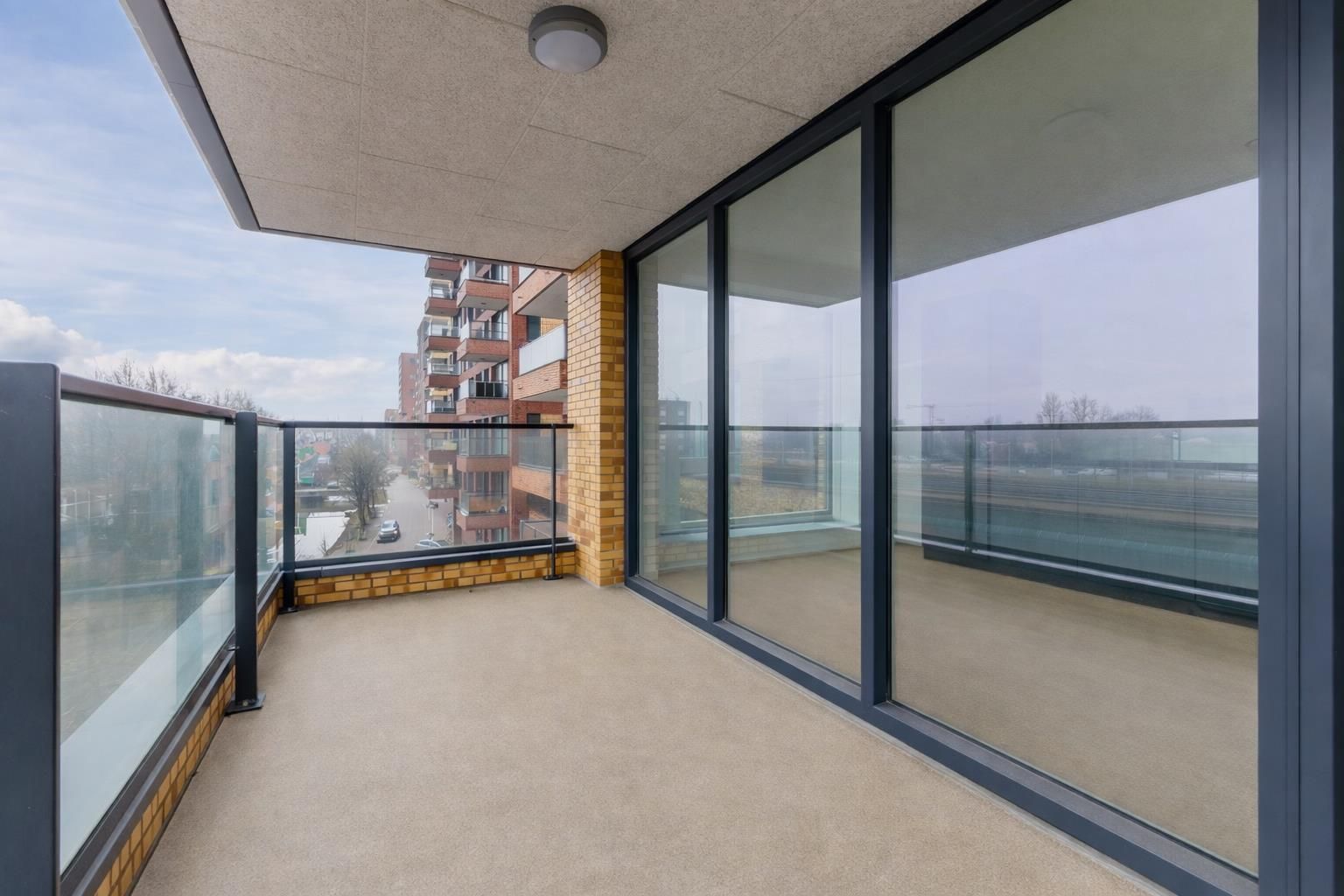 Foto 33 van Mahoniehout 406