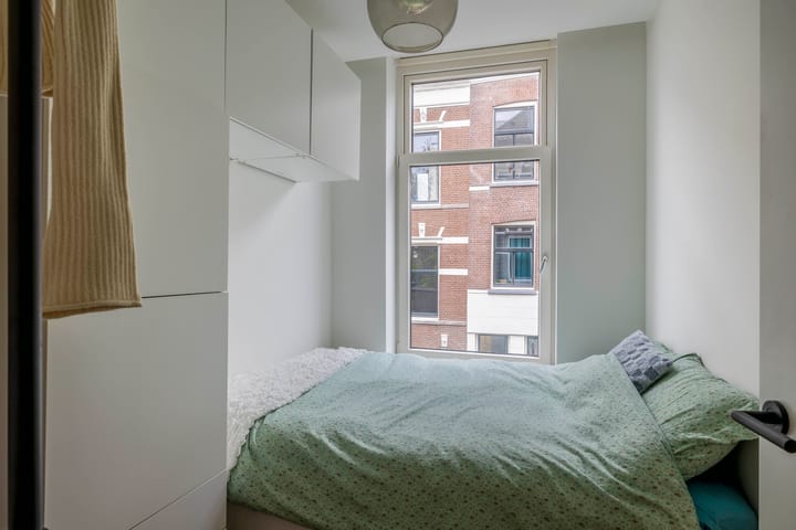 Photo 4 of Burgemeester Roosstraat 56-B01VR