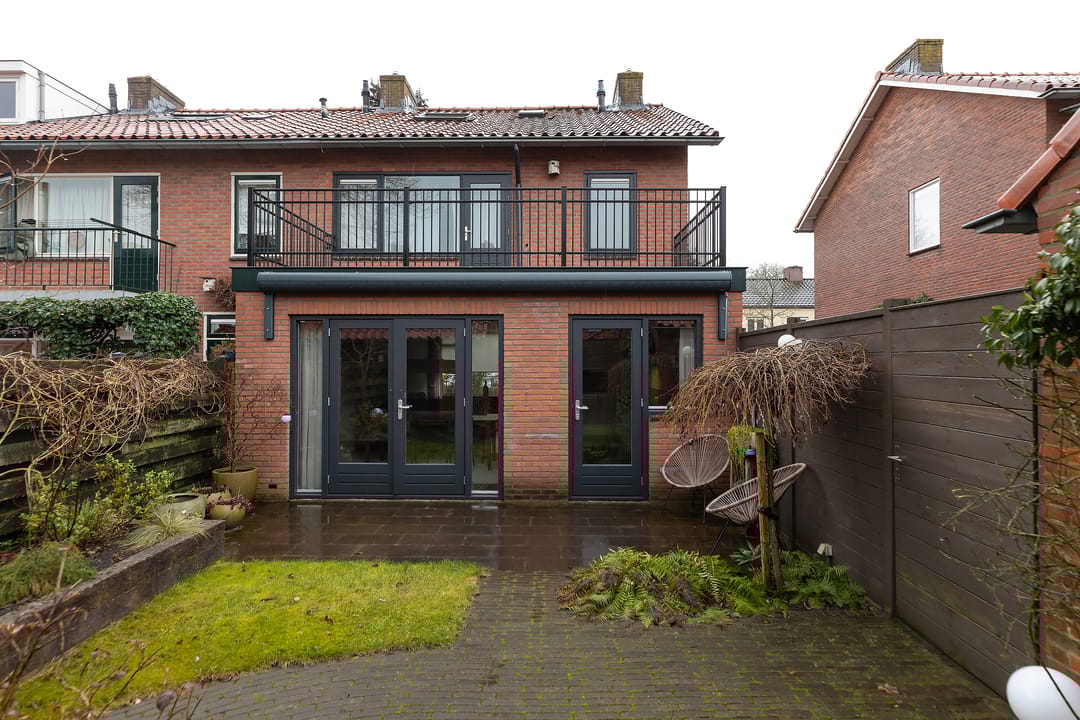 Photo 28 of Olivier van Noortstraat 8