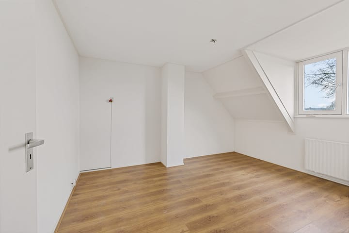 Photo 19 of Stimhússtrjitte 28