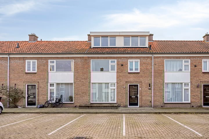 Amalia van Solmsstraat 17