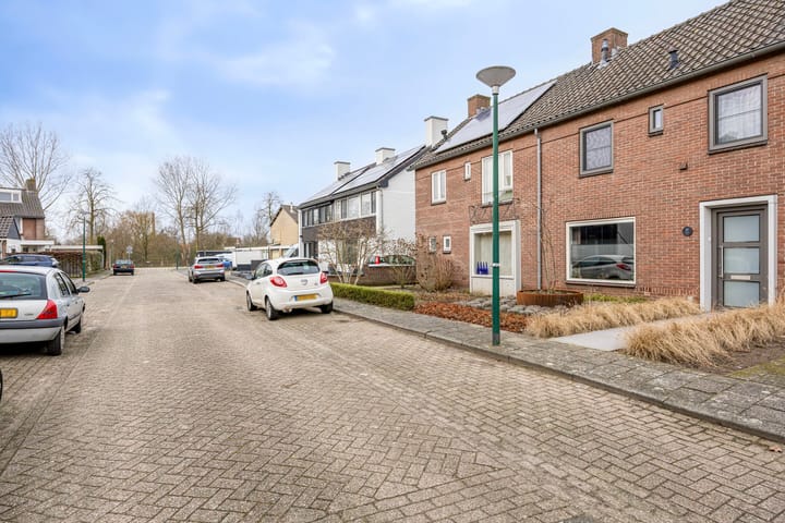 Foto 41 van Scherpakkerstraat 10
