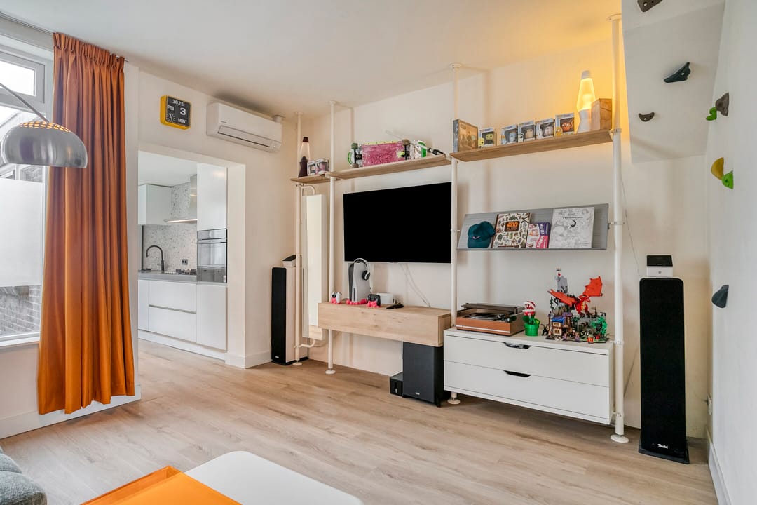 Photo 11 of Merelstraat 6