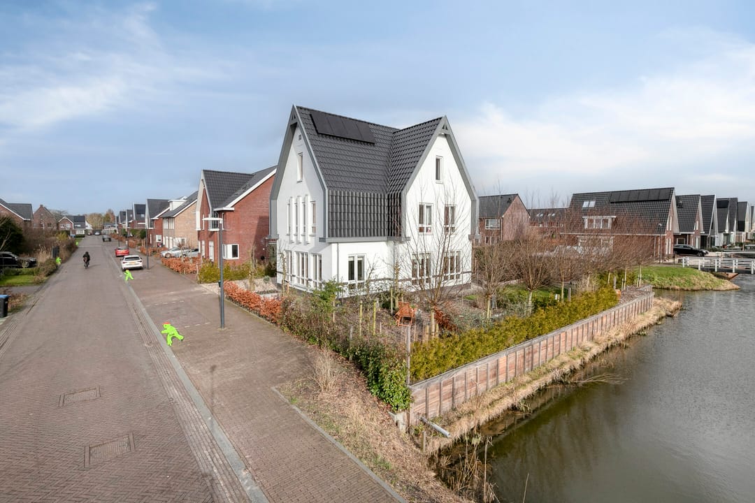 Photo 8 of Burlatstraat 28