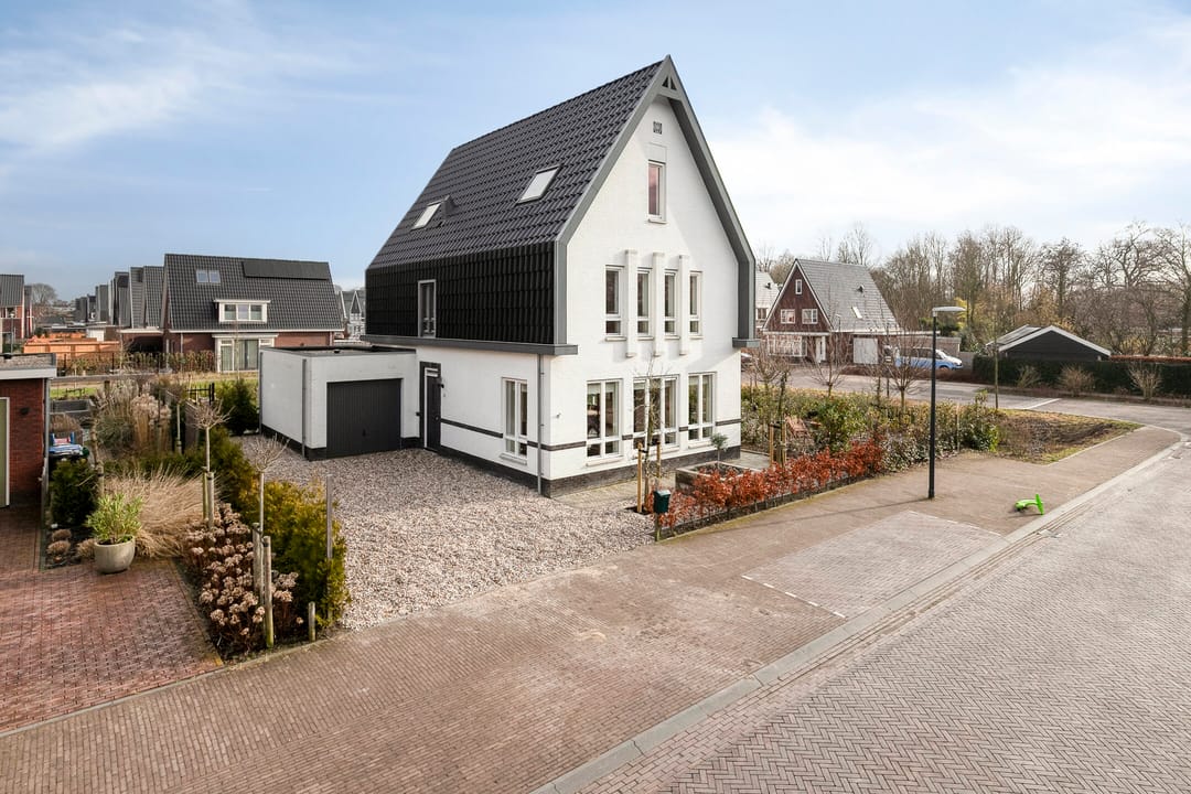 Photo 7 of Burlatstraat 28