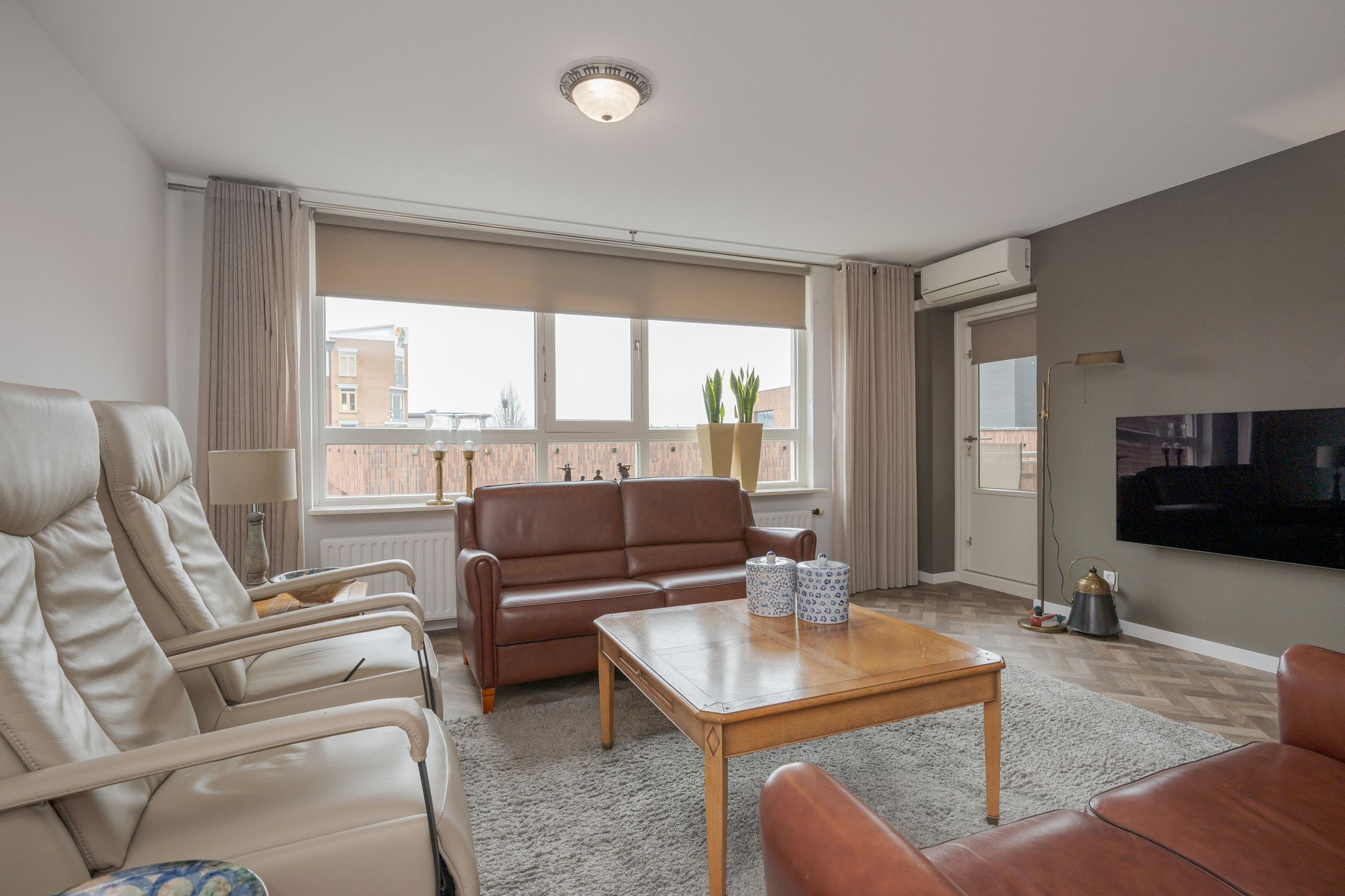 Photo 15 of Waterlooplein 219