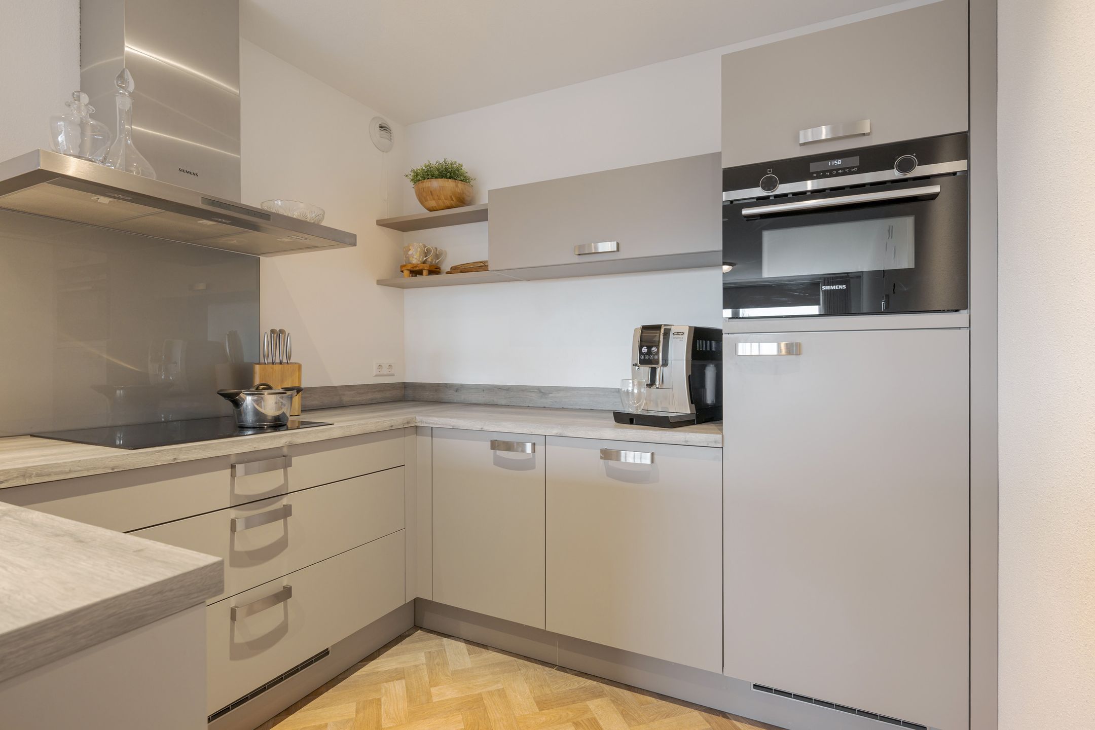 Photo 21 of Waterlooplein 219