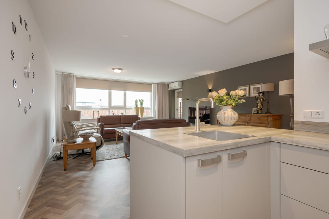 Photo 23 of Waterlooplein 219