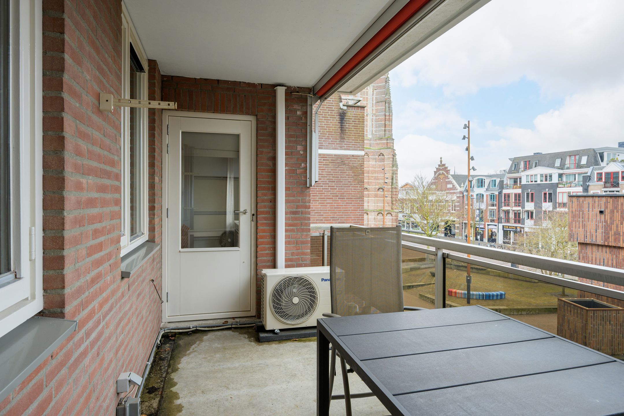 Photo 39 of Waterlooplein 219