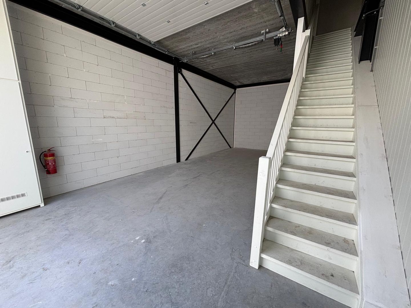 View photo 4 of Friezenstraat 12-P