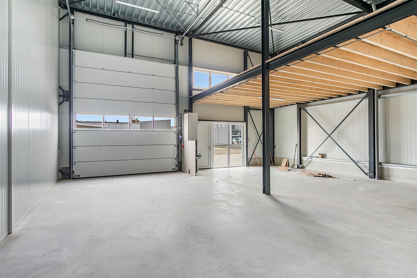 Bekijk foto 2 van Businesspark Friesland-West 43-9