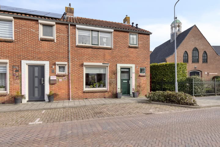 Foto 3 van Burg. Langebeekestraat 18