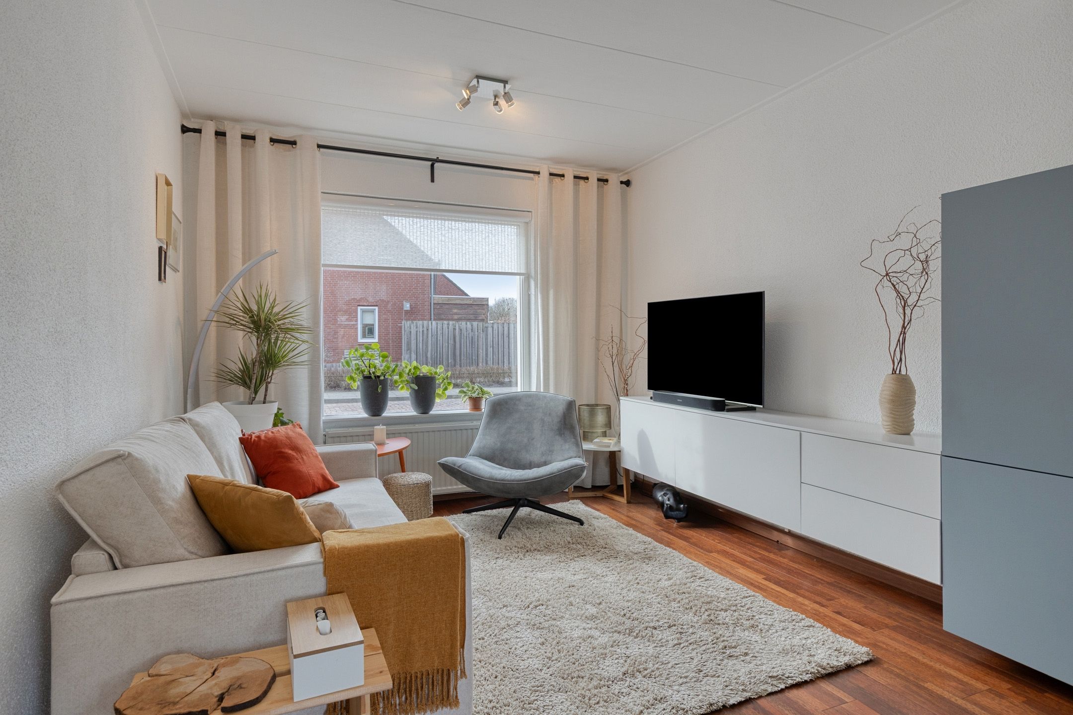 Foto 9 van Burg. Langebeekestraat 18