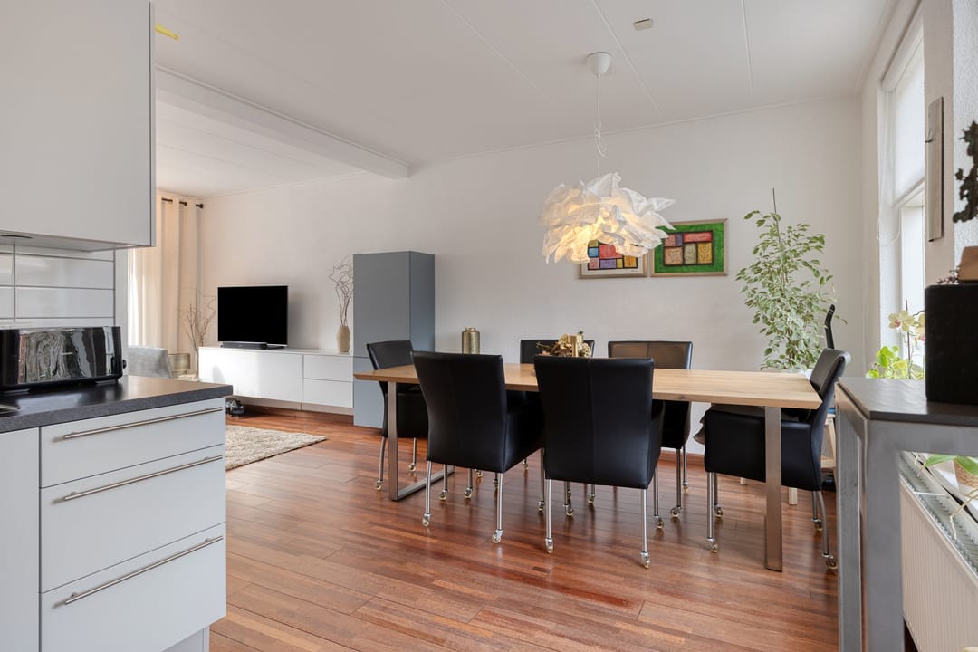 Foto 17 van Burg. Langebeekestraat 18