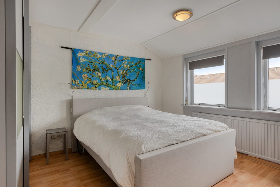 Foto 26 van Burg. Langebeekestraat 18