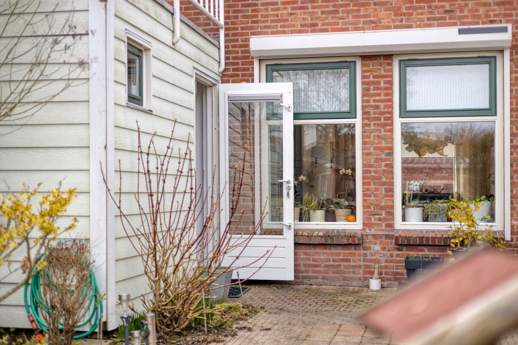 Foto 45 van Burg. Langebeekestraat 18