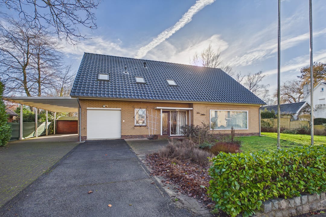 Photo 1 of van Middelhovenstraat 46