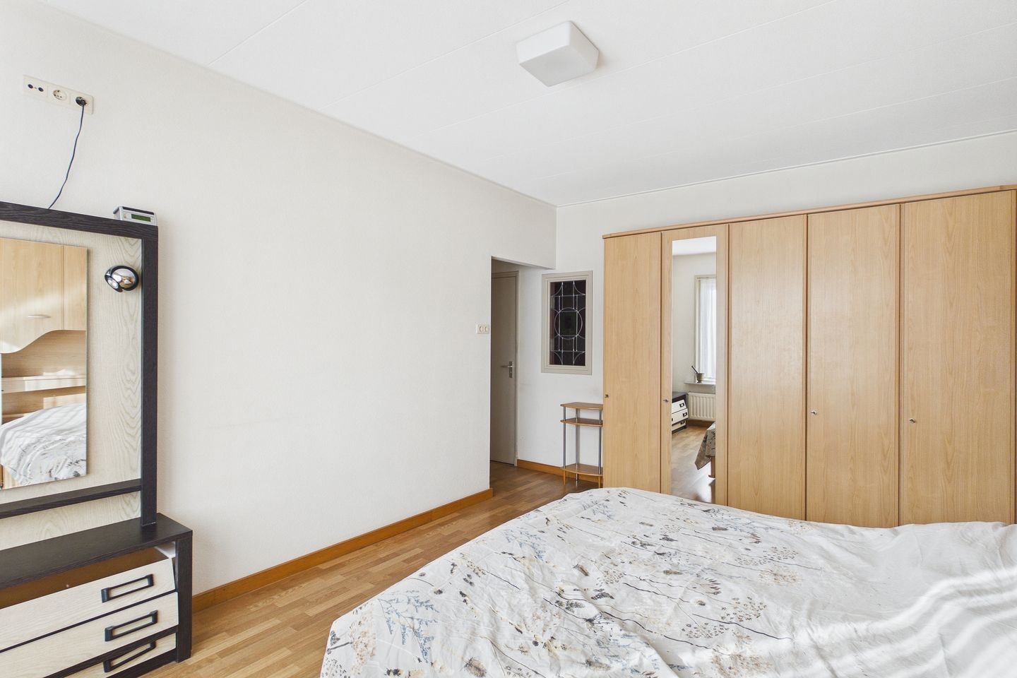 Photo 14 of van Middelhovenstraat 46