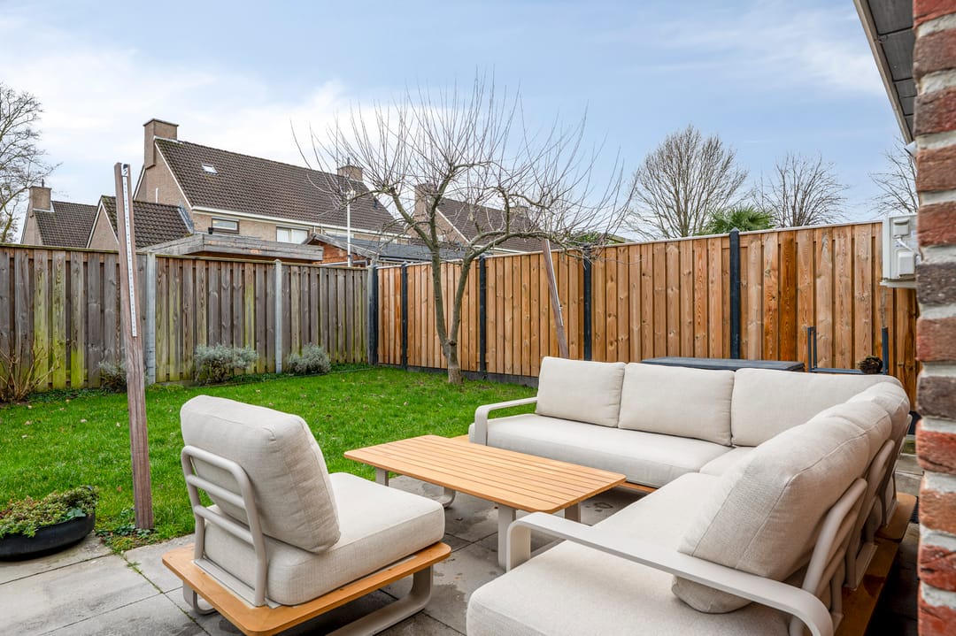 Foto 7 van Van Lintrehof 4