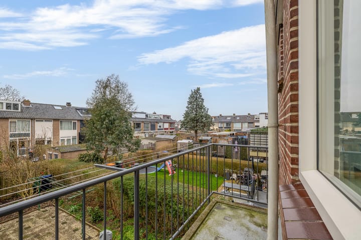 Photo 4 of Warmoeziersstraat 31