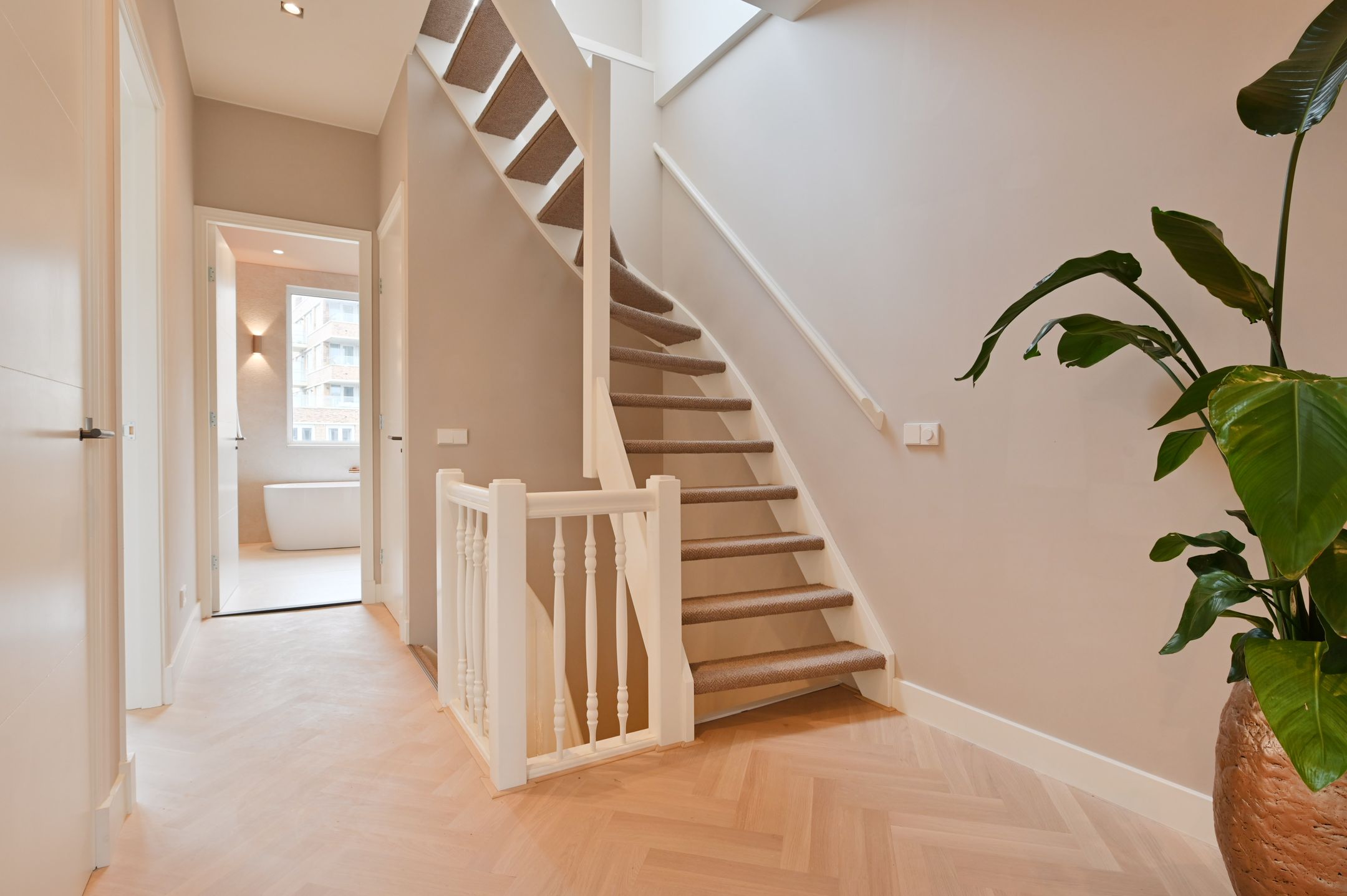 Foto 6 van Okkernootstraat 138