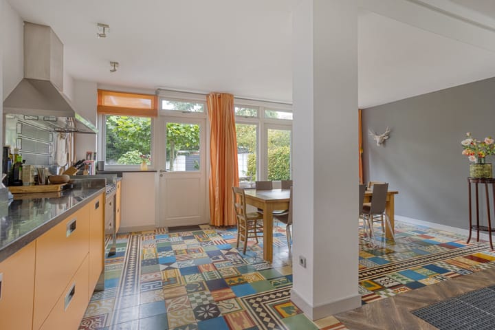 Tussenwoning te koop: Oude Velperweg 43, Arnhem