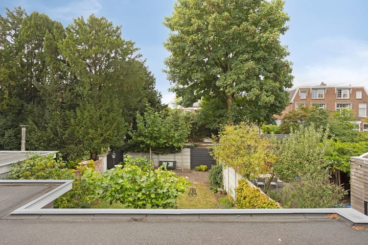 Tussenwoning te koop: Oude Velperweg 43, Arnhem
